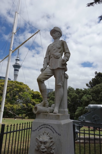 AlbertParkStatue2